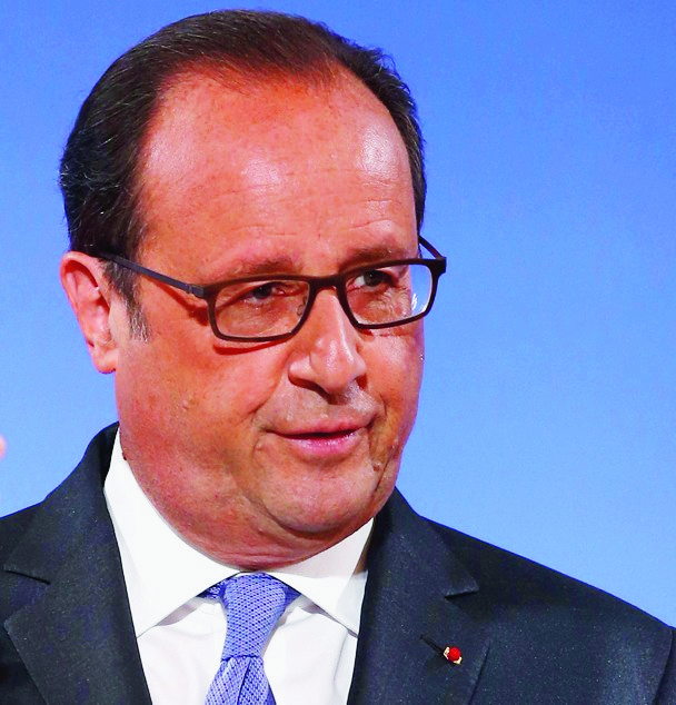 epa05515340 French President Francois Hollande gestures as he addresses a speech during the annual gathering of French Ambassadors, in Paris, France, 30 August 2016.  EPA/FRANCOIS MORI / POOL MAXPPP OUT FRANCE DIPLOMACY
