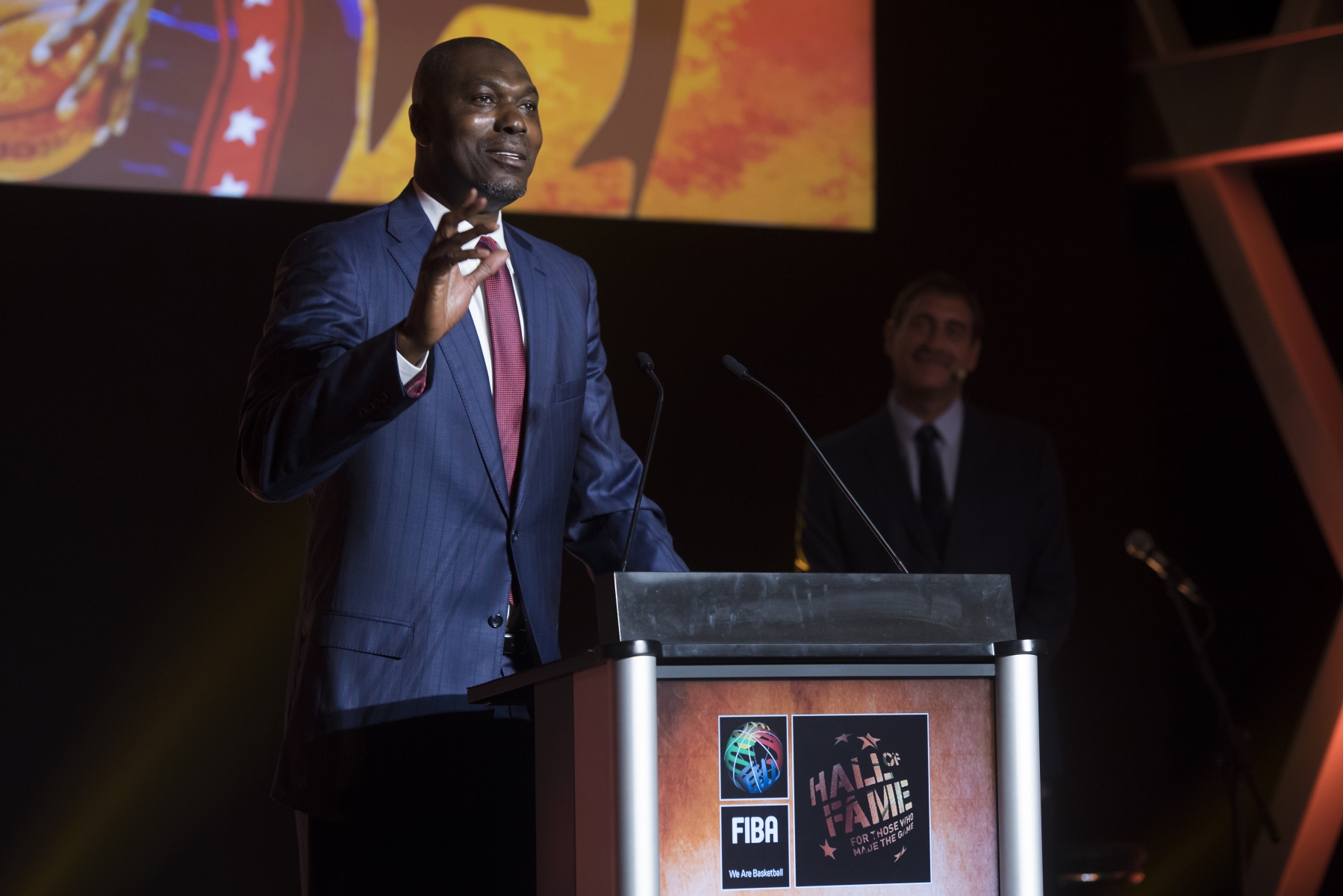 Hakeem Olajuwon à Mies ce samedi pour son introduction au Hall of Fame de la FIBA.