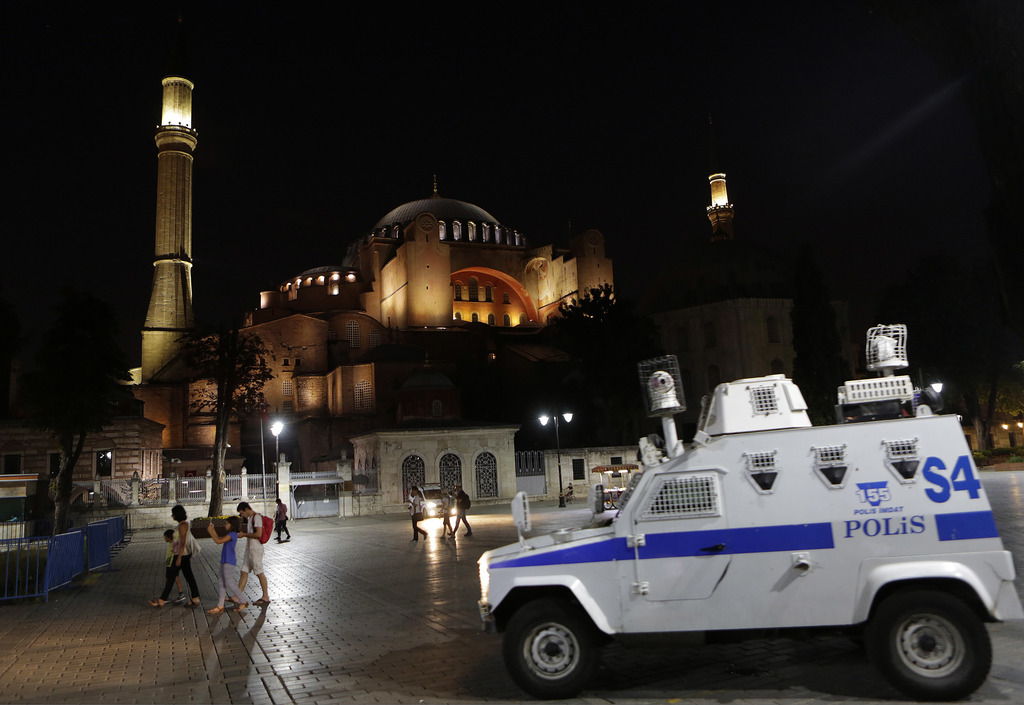 La police est en état d'alerte après plusieurs attentats sur le territoire turque.