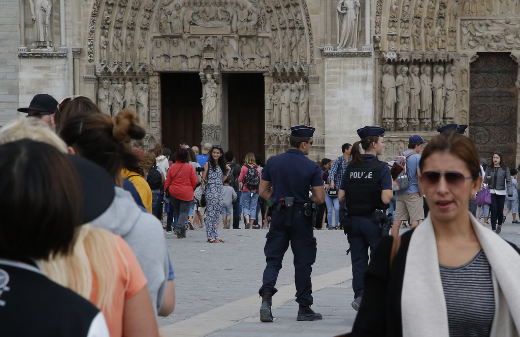 L'une des femmes arrêtées est la fille du propriétaire de la voiture retrouvée pleine de bonbonnes de gaz près de Notre-Dame (archives).