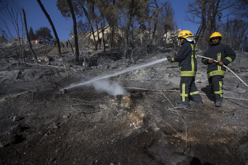 Après une semaine de lutte, les pompiers sont venus à bout des dizaines de feux de végétation qui ont ravagés la région.