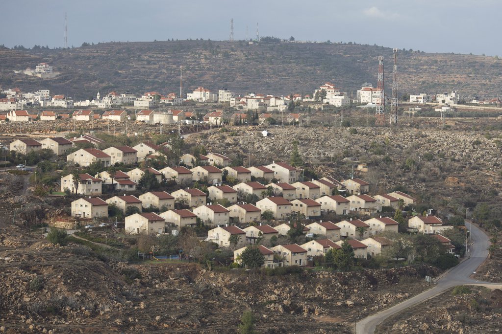 Vue sur la colonie juive de l'Ofra en Cisjordanie.