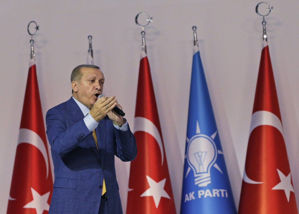 Le président turc Recep Tayyip Erdogan s’est exprimé durant le congrès extraordinaire du parti de la Justice et du Développement, qu'il a lui-même fondé.