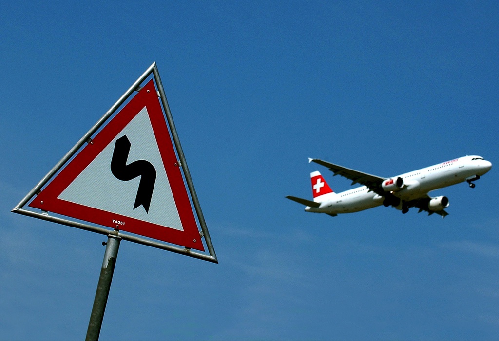 L'approche segmentée des avions sur l'aéroport de Genève-Cointrin est estimée trop dangereuse par l'OFAC.