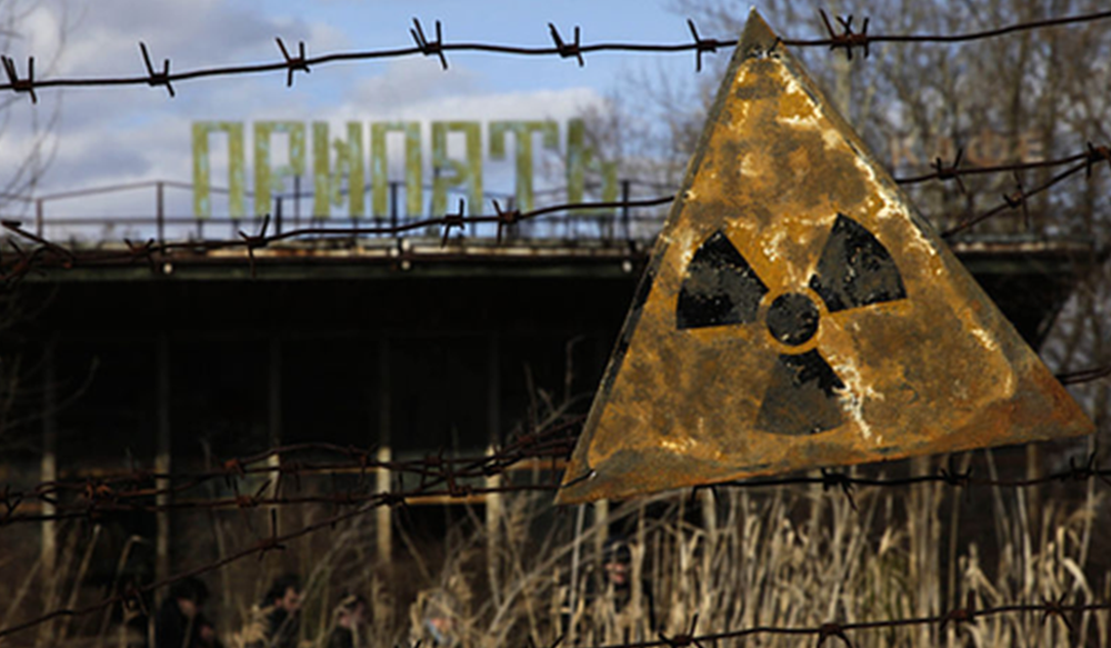 Grâce à Green Cross, près de mille enfants et ados de régions contaminées par la radioactivité, comme ici à Tchernobyl, ont pu se détendre dans des camps thérapeutiques en Suisse.