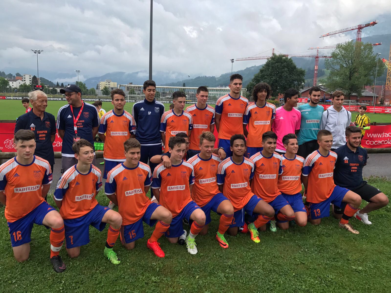 Les juniors B inter du FC Gland ont décroché le titre de champions de Suisse.