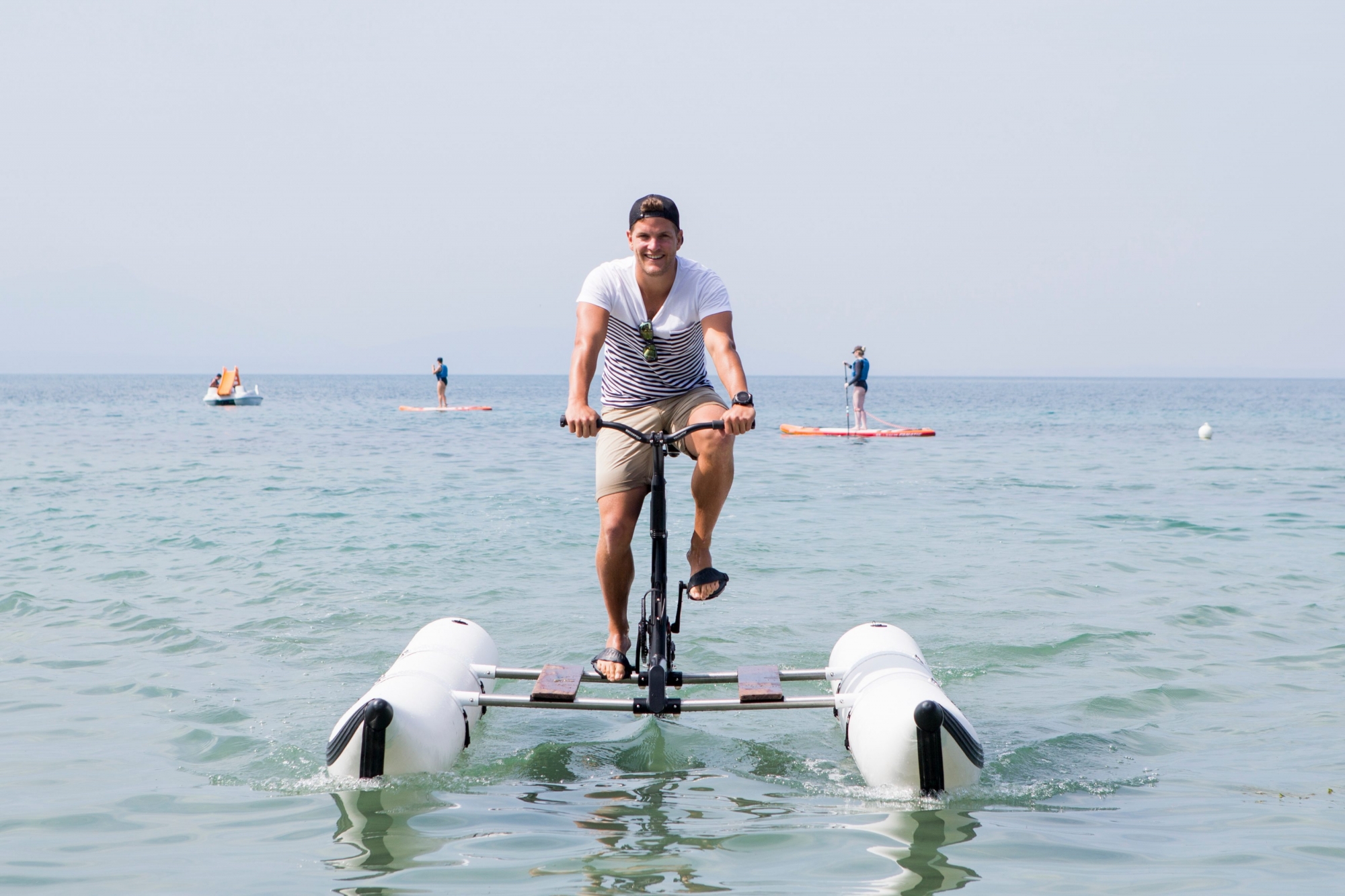 Préverenges, vendredi 23 juin 2017
On a testé pour vous les vélos aquatiques WaterBike Swiss à la plage de Préverenges. Yohan Barbey, responsable de produit de WaterBike Swiss

Sigfredo Haro WaterBike Swiss, Préverenges