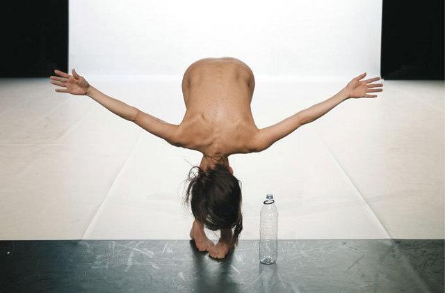 Yasmine Hugonnet - Le Récital des postures