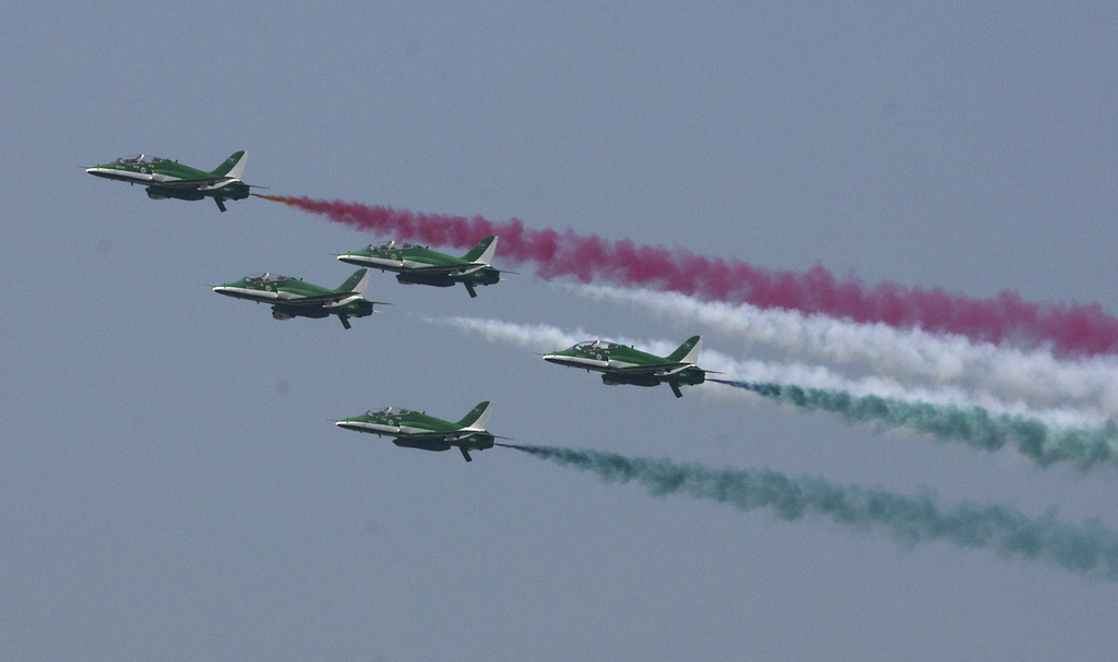 Show de l'armée de l'air pakistanaise au-dessus d'Islamabad.