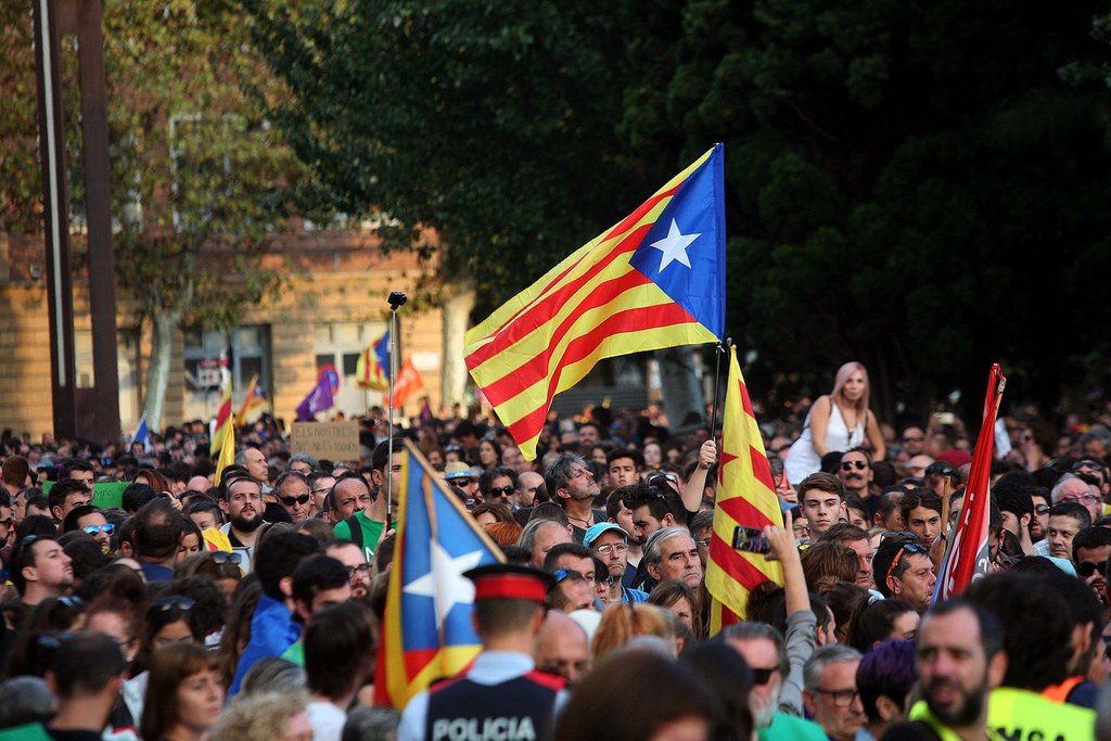 L'indépendance de la Catalogne pourrait être déclarée mardi par le président de l'exécutif autonome catalan Carles Puigdemont.