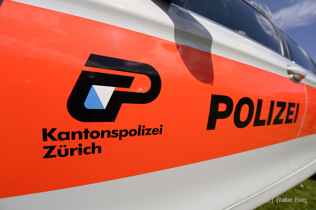 La police cantonale a arrêté le patron de la société, un Irlandais, à l'aéroport de Zurich, deux jours avant Noël.