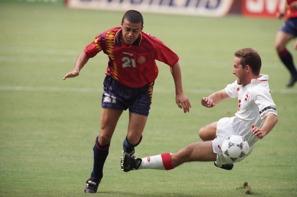 Lors de la Coupe du monde 1994, la Suisse s'incline 3-0 en huitièmes de finale face à l'Espagne à Washington.