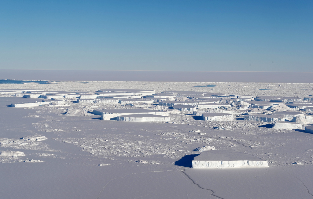 Les chercheurs ont mené la plus longue évaluation de la masse des glaces dans dix-huit régions de l'Antarctique, pour déterminer une perte d'environ 40 milliards de tonnes de masse glaciaire par an entre 1979 et 1990. (Archives)
