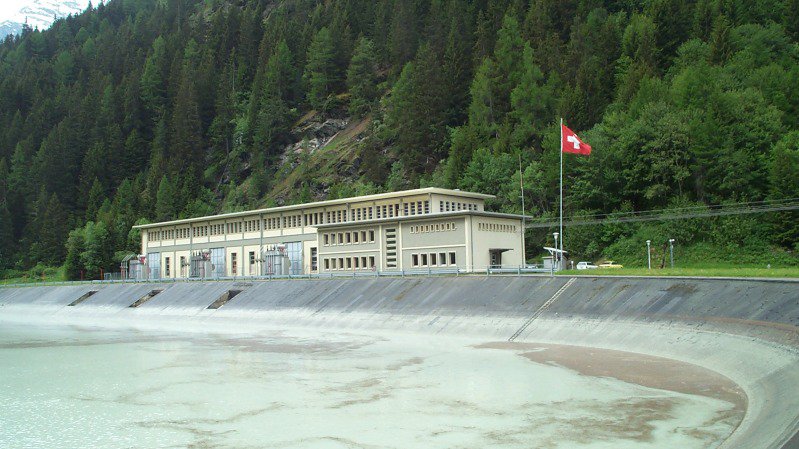 Visite de la centrale hydroéléctrique de Mottec