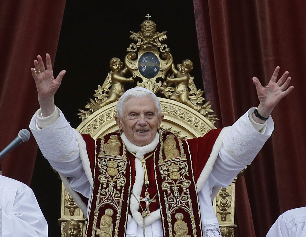 Le pape à prononcé sa traditionnelle bénédiction "Urbi et Orbi" devant des milliers de fidèles.