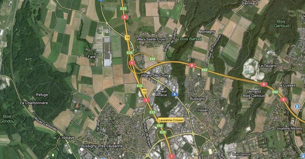 L'automobiliste accidentée circulait sur la chaussée enneigée de l'autoroute A9 entre l'échangeur de Villars-Ste-Croix et la sortie de la Blécherette.