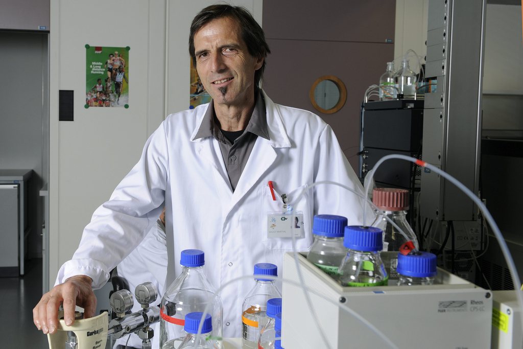 Martial Saugy, directeur du laboratoire lausannois de lutte anti-dopage, est accusé d'avoir livré les clés des test de détection de l'EPO à Lance Armstrong.