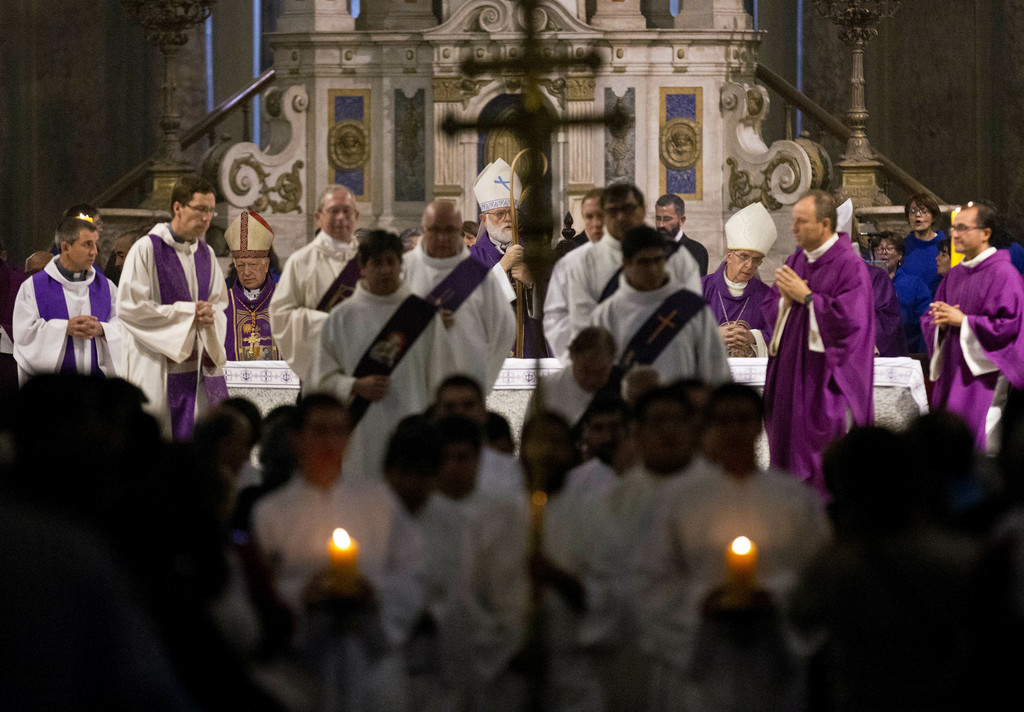 Des décennies d'abus et de silence entachent la réputation de l'église catholique chilienne de nouveau frappée par des accusations d'agressions sexuelles.