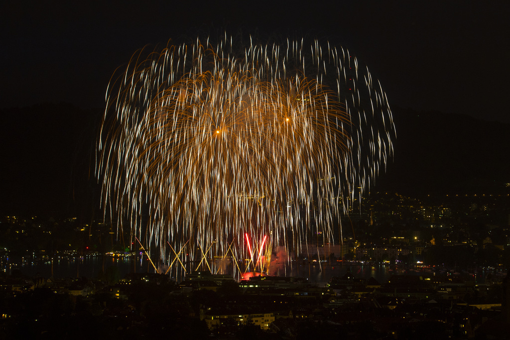 Les feux d'artifice constituent le point d'orgue de ces Fêtes de Zurich. Ils seront lancés au-dessus de la rade à la fin des trois soirées.