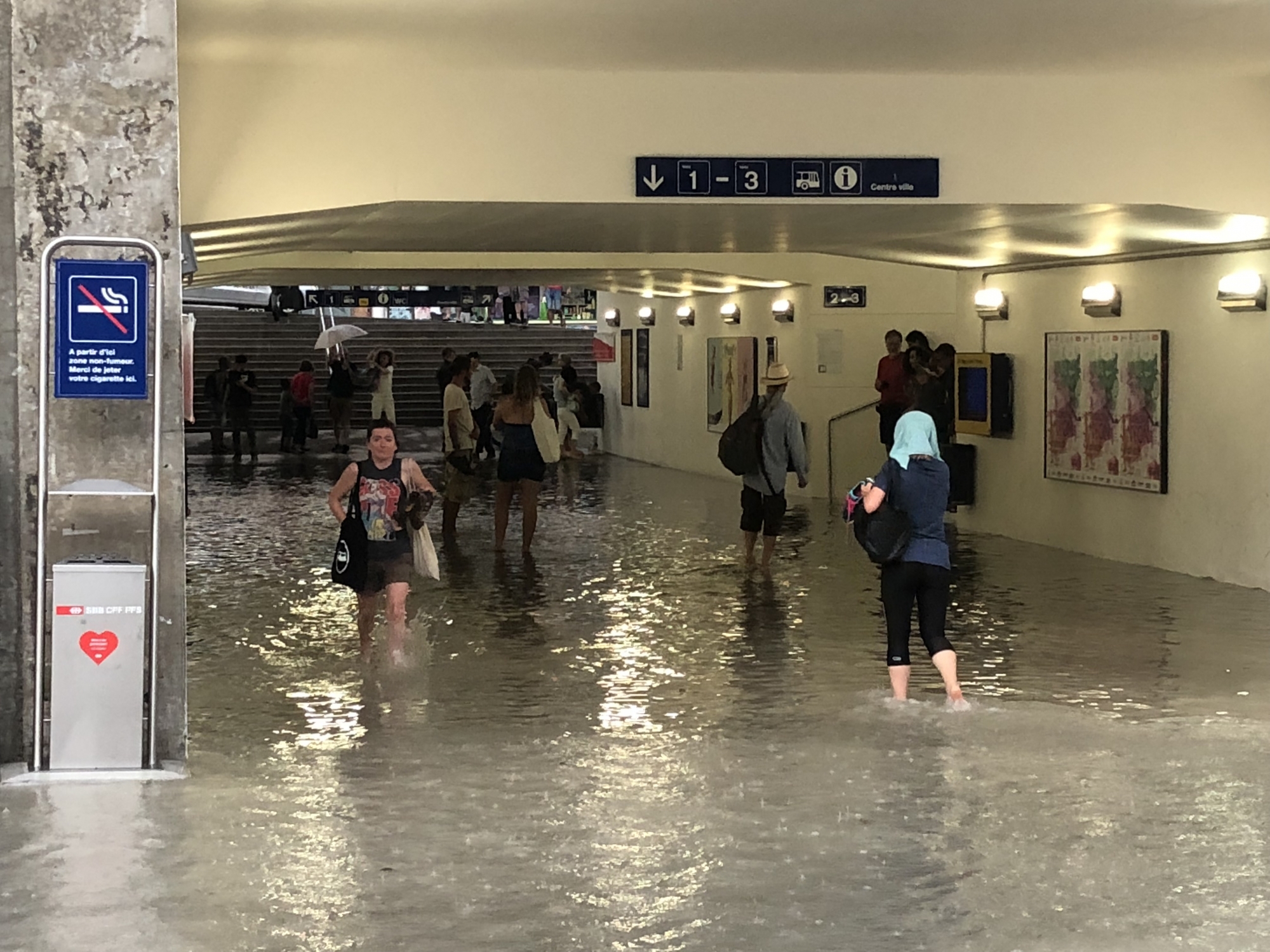 L'année dernière, le passage de la gare de Nyon avait été inondé.
