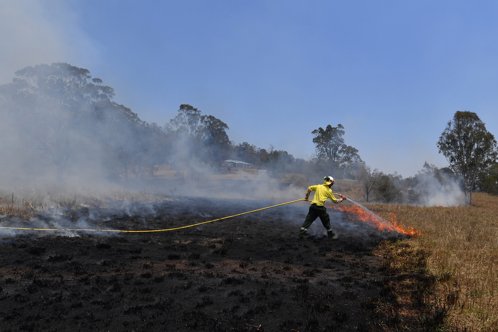 Quatre personnes ont péri dans les incendies qui dévastent l'Australie depuis vendredi.