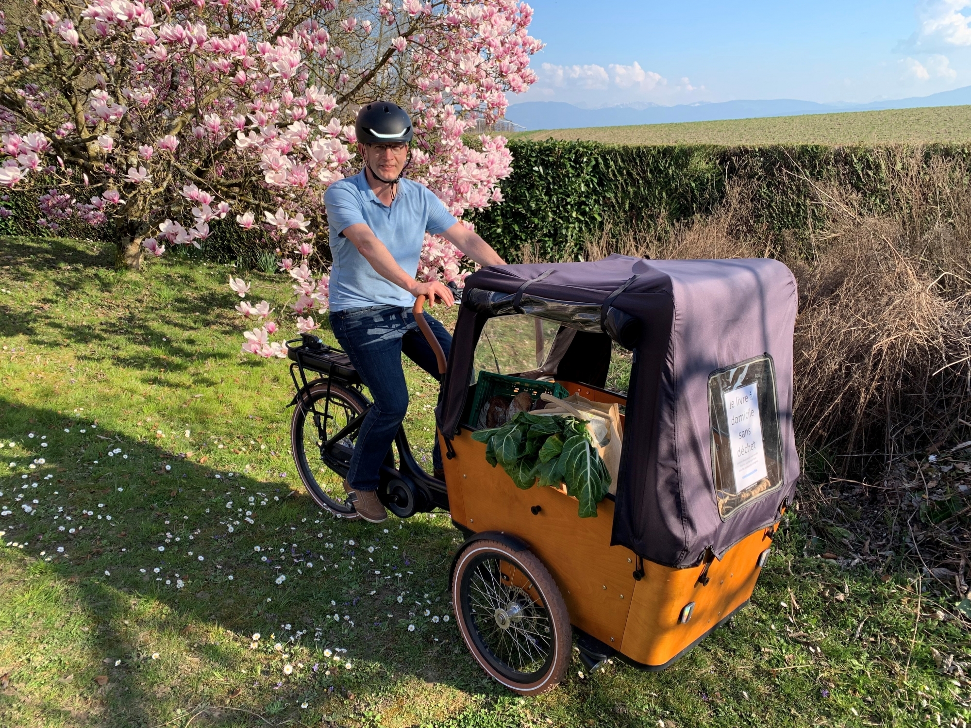 André Burri fera ses livraisons grâce à son vélo cargo électrique.