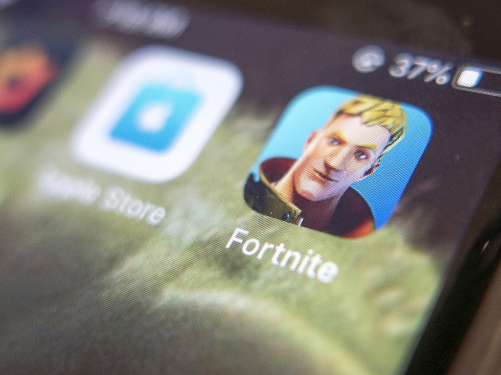 Epic Games, qui édite le jeu Fortnite, juge "tyrannique" la commission de 30% qu'Apple perçoit sur les revenus générés par les entreprises qui passent par l'App Store (archives).